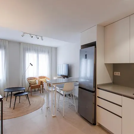 Apartment En El Barrio De Triana V76