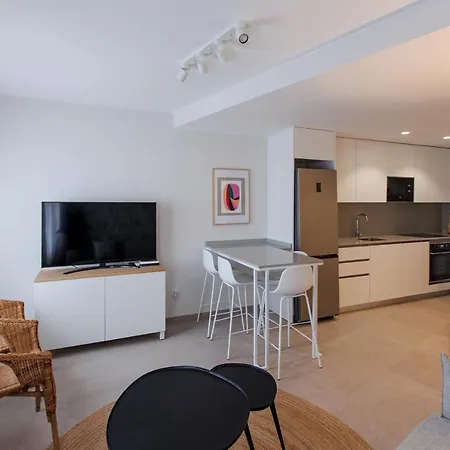 New Stylish 2 Bedroom Apartamento *